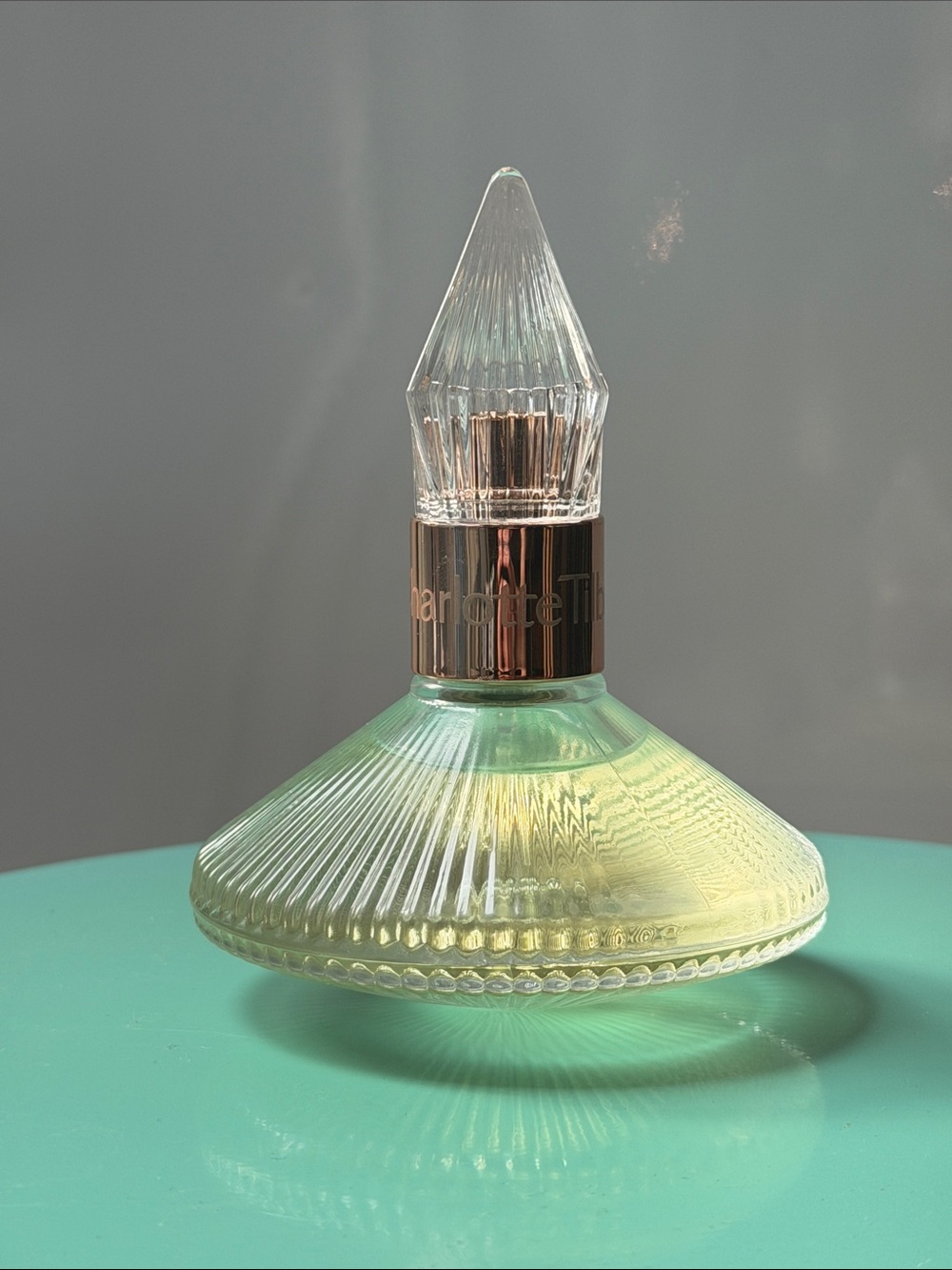 Charlotte Tilbury - Scent of a Dream Perfume - Picture 2 of 3
